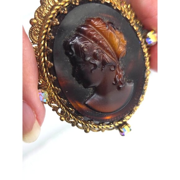 Vintage Germany Cameo Brooch Reverse Carved Lucite AB Rhinestones Ornate Filigre - Picture 2 of 8